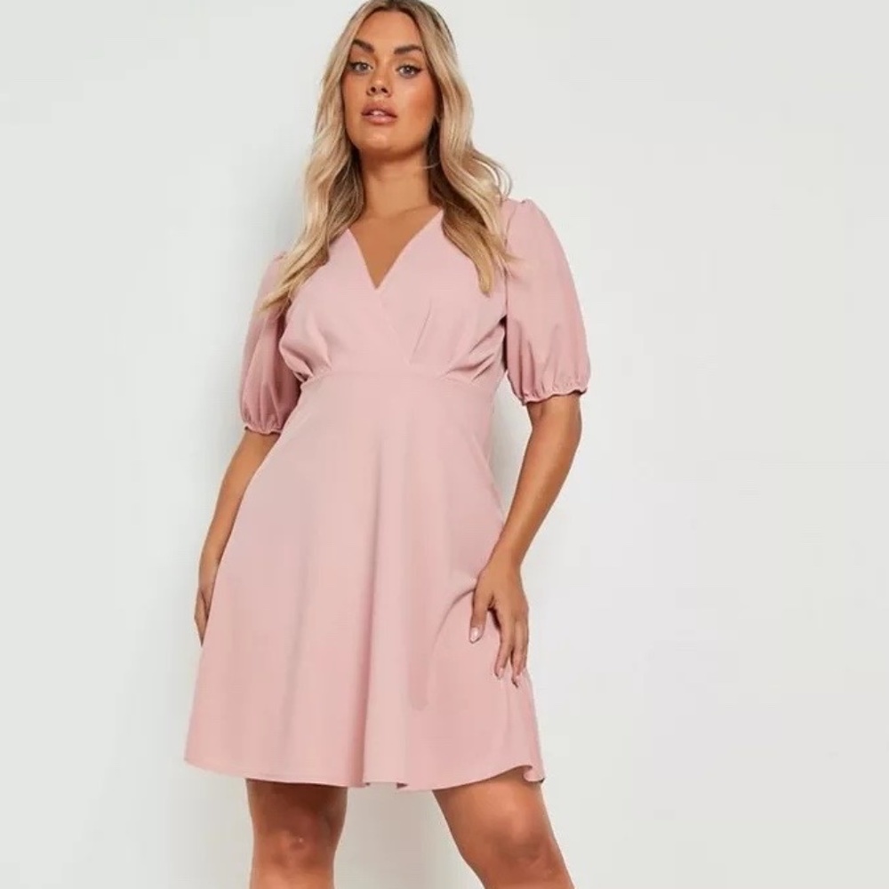 Boohoo Plus Puff Sleeve Skater Dress Not Size 18